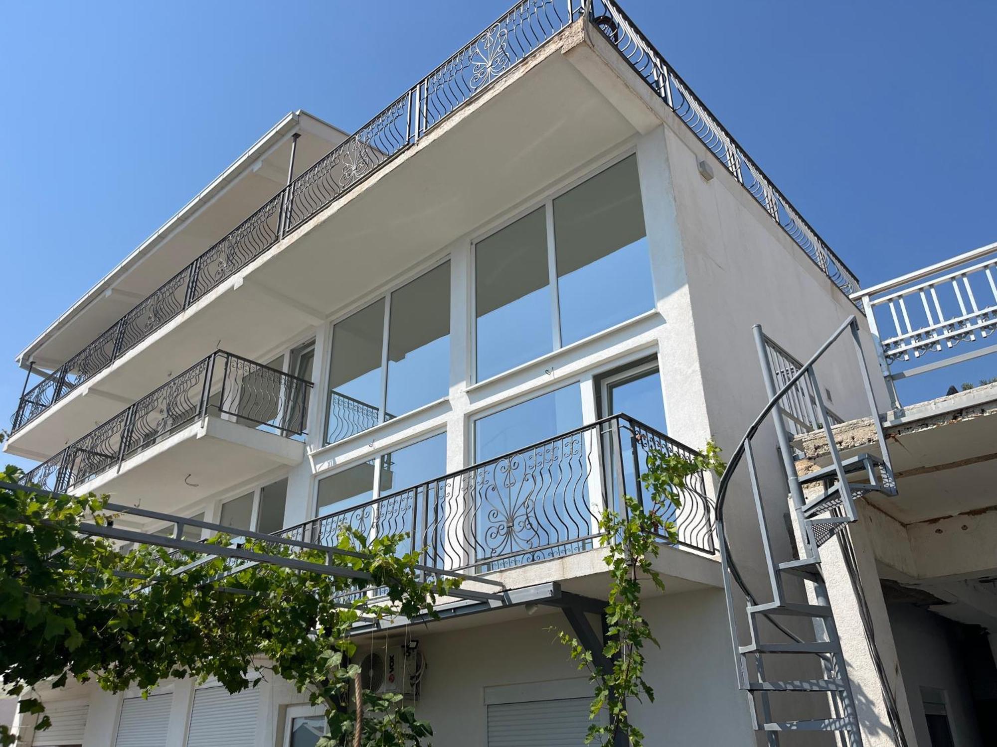 Apartment Light House Dobrá Voda Exterior foto